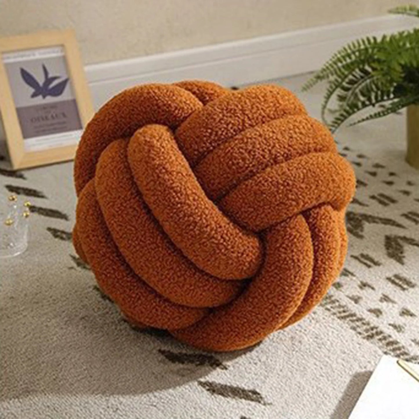KNOT BALL CUSHION
