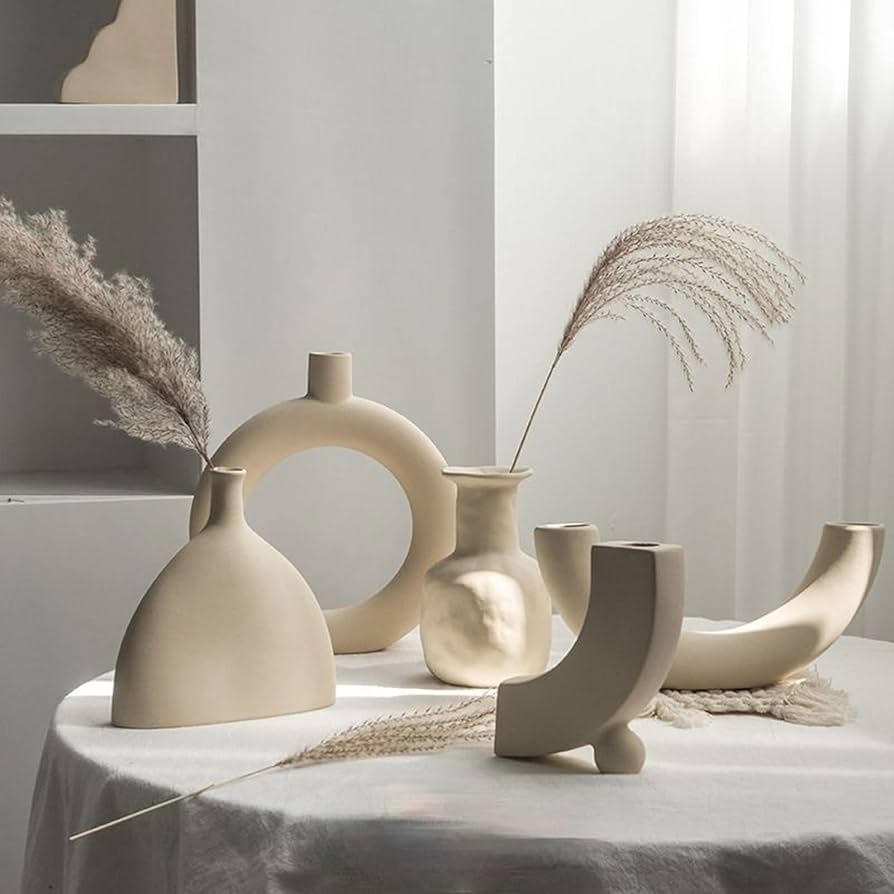 SCULPTURAL VASES