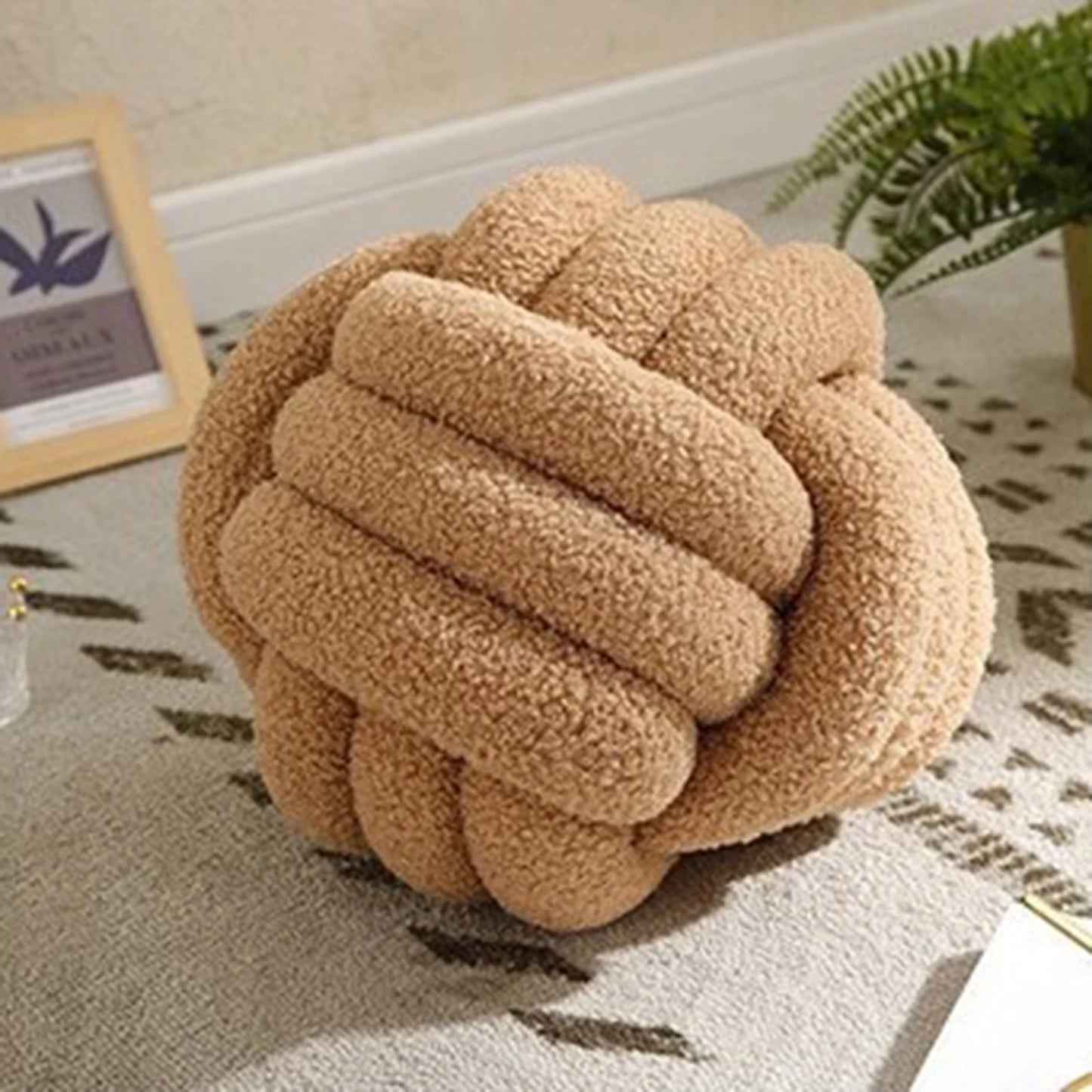 KNOT BALL CUSHION