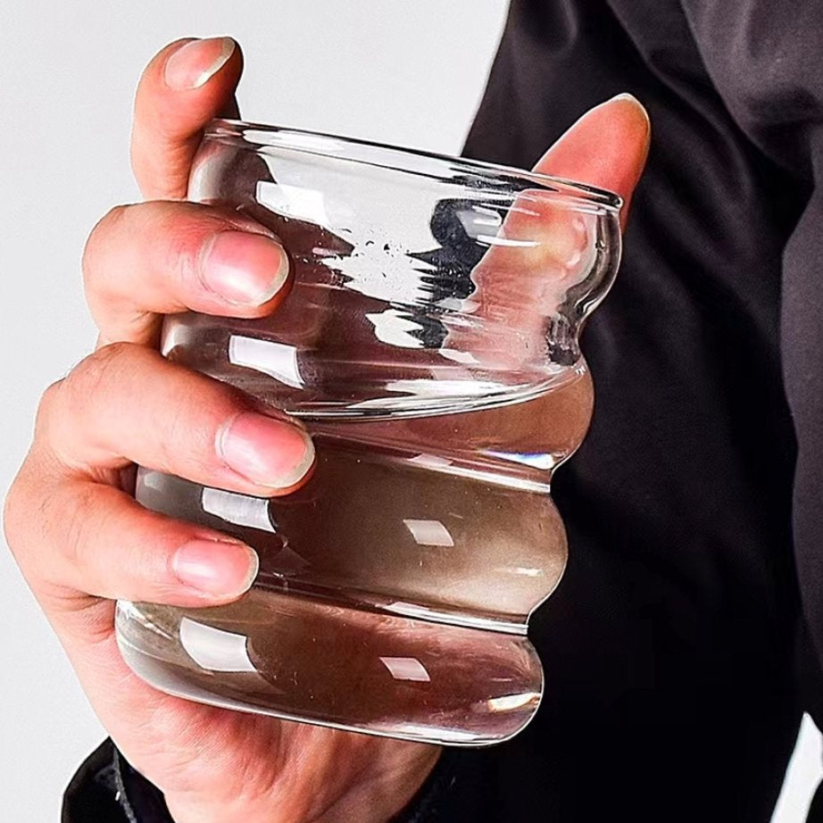 WAVY GLASS CUP