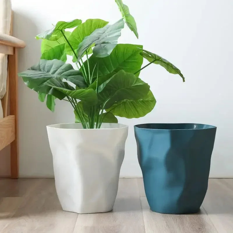 IRREGULAR TRASH CAN