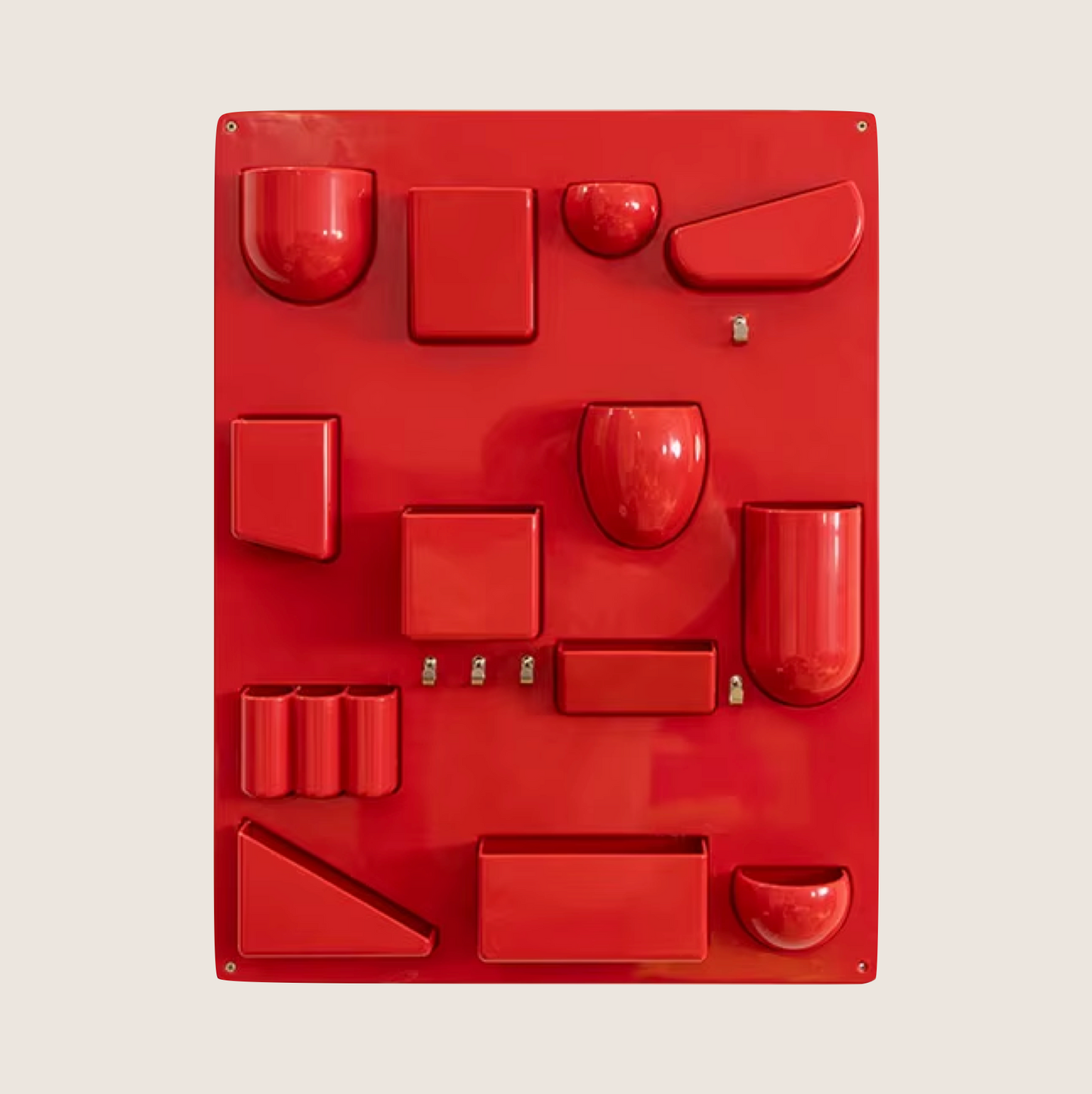 WALL-MOUNTED ORGANIZER