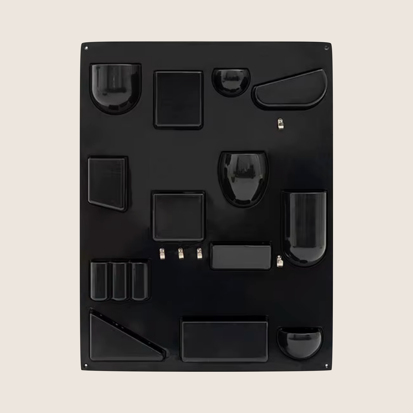 WALL-MOUNTED ORGANIZER