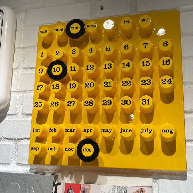 PERPETUAL WALL CALENDAR
